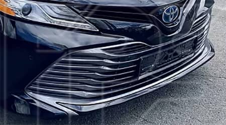 Решітка Пластикова Передня Права Toyota Camry 2017-2021