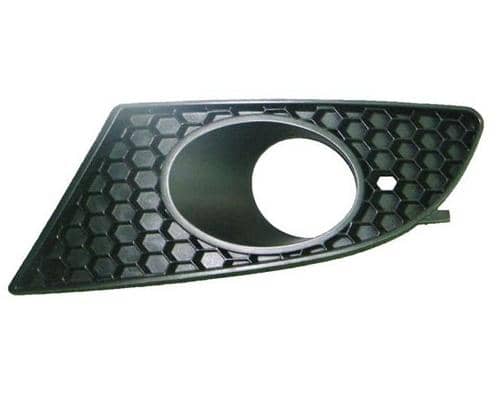 Решітка Пластикова Передня Права Seat Leon 2005-2012