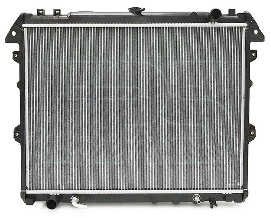 Радіатор Охолодження Toyota Fortuner 2004-2015, 164000P060